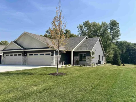 1789-1 Golf Course Boulevard Independence IA 50644