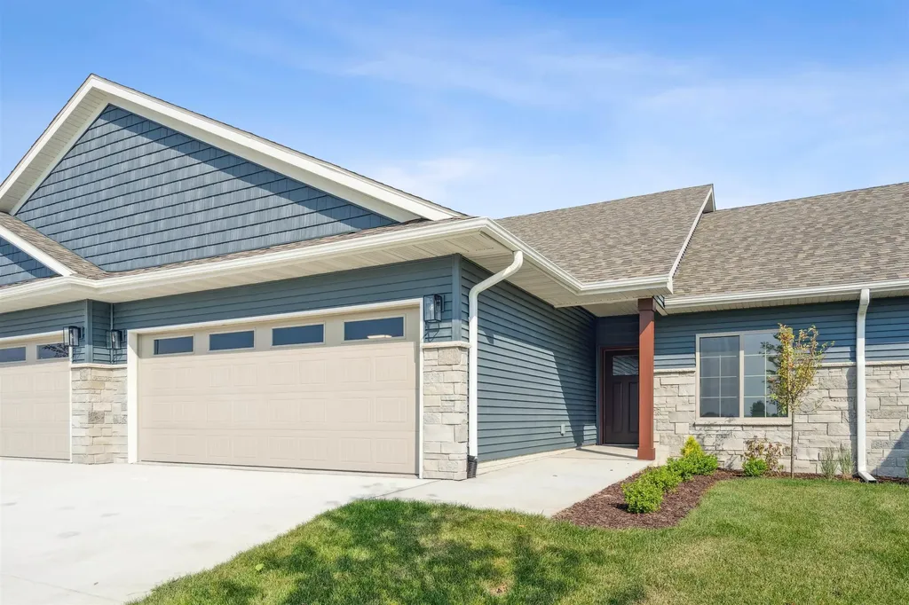 1789-7 Golf Course Boulevard Independence IA 50644