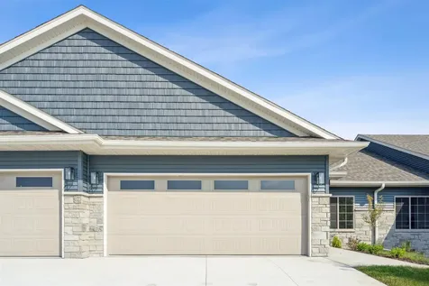 1789-7 Golf Course Boulevard Independence IA 50644