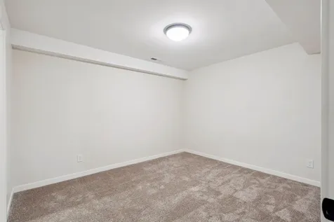 1789-7 Golf Course Boulevard Independence IA 50644