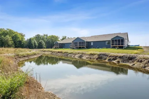 1789-7 Golf Course Boulevard Independence IA 50644