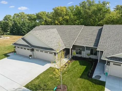 1789-3 Golf Course Boulevard Independence IA 50644