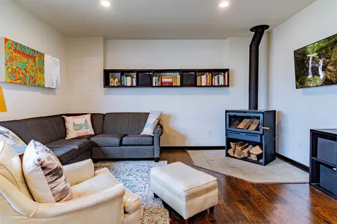 204 C Avenue Grundy Center IA 50638