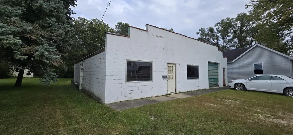973 S. Frederick Avenue Oelwein IA 50662