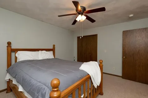 606 10th Avenue Ackley IA 50601