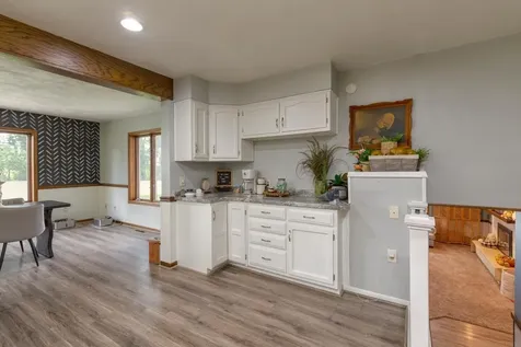 606 10th Avenue Ackley IA 50601