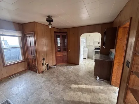 900 NE 2nd Avenue Independence IA 50644