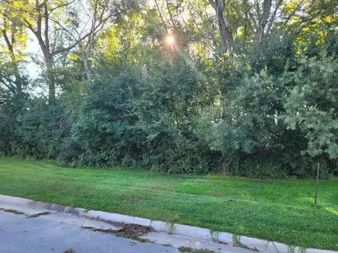 1204 3rd Street NE Oelwein IA 50662