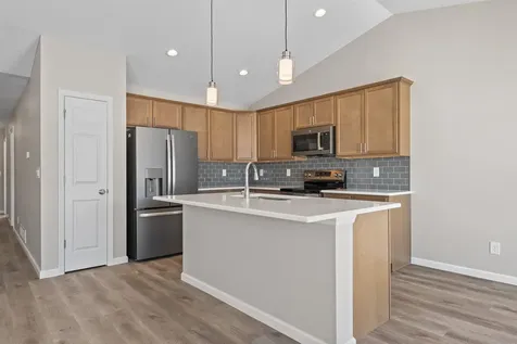 3335 Lincolnshire Road Waterloo IA 50701