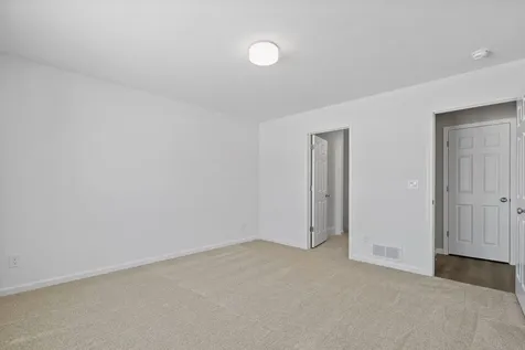 3335 Lincolnshire Road Waterloo IA 50701