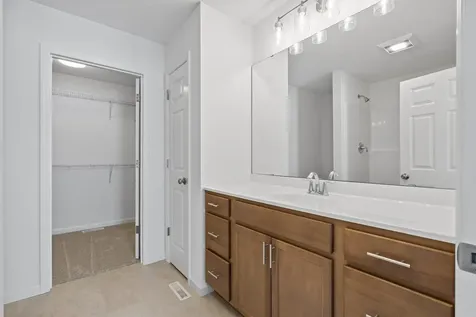 3335 Lincolnshire Road Waterloo IA 50701