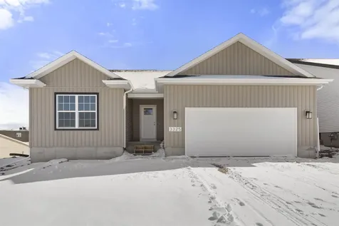 3325 Lincolnshire Road Waterloo IA 50701
