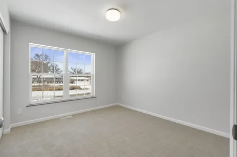 3325 Lincolnshire Road Waterloo IA 50701