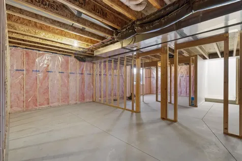 3325 Lincolnshire Road Waterloo IA 50701