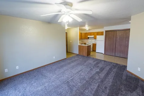 611-619 Johnson Avenue Waterloo IA 50702