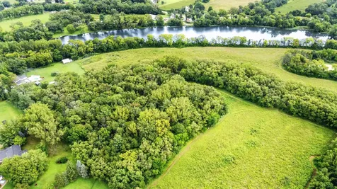 35 Acres North Avenue Waterloo IA 50702