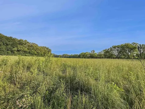 35 Acres North Avenue Waterloo IA 50702