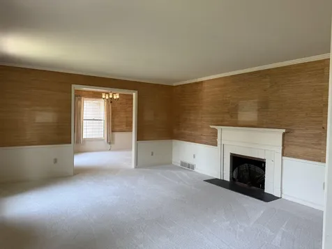 806 Ellis Drive Charles City IA 50616