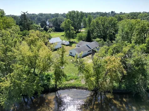 8030 Washington Janesville IA 50647