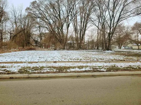 Lot 11 Mobile Street Waterloo IA 50703