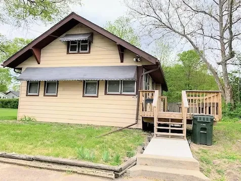 424 Peek Streets Waterloo IA 50703