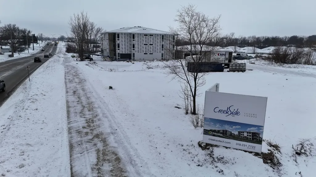 4015 Cedar Heights Drive Cedar Falls IA 50613