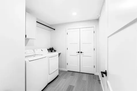 4015 Cedar Heights Drive Cedar Falls IA 50613