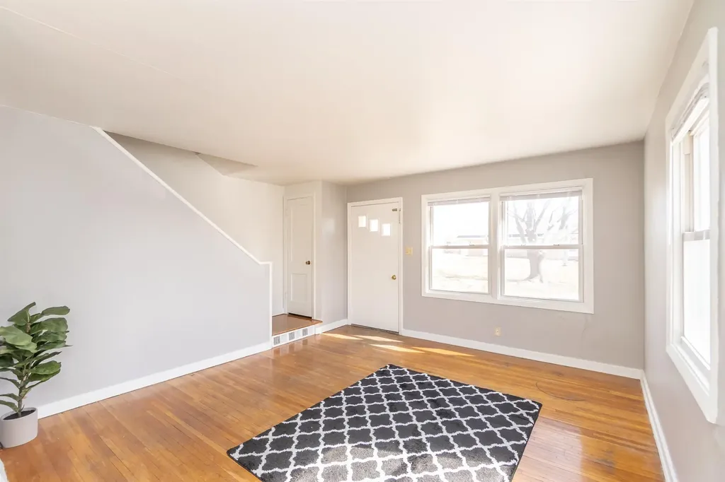 211 Madison Street Waterloo IA 50703