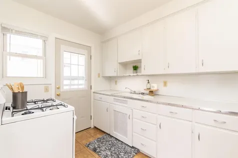 211 Madison Street Waterloo IA 50703
