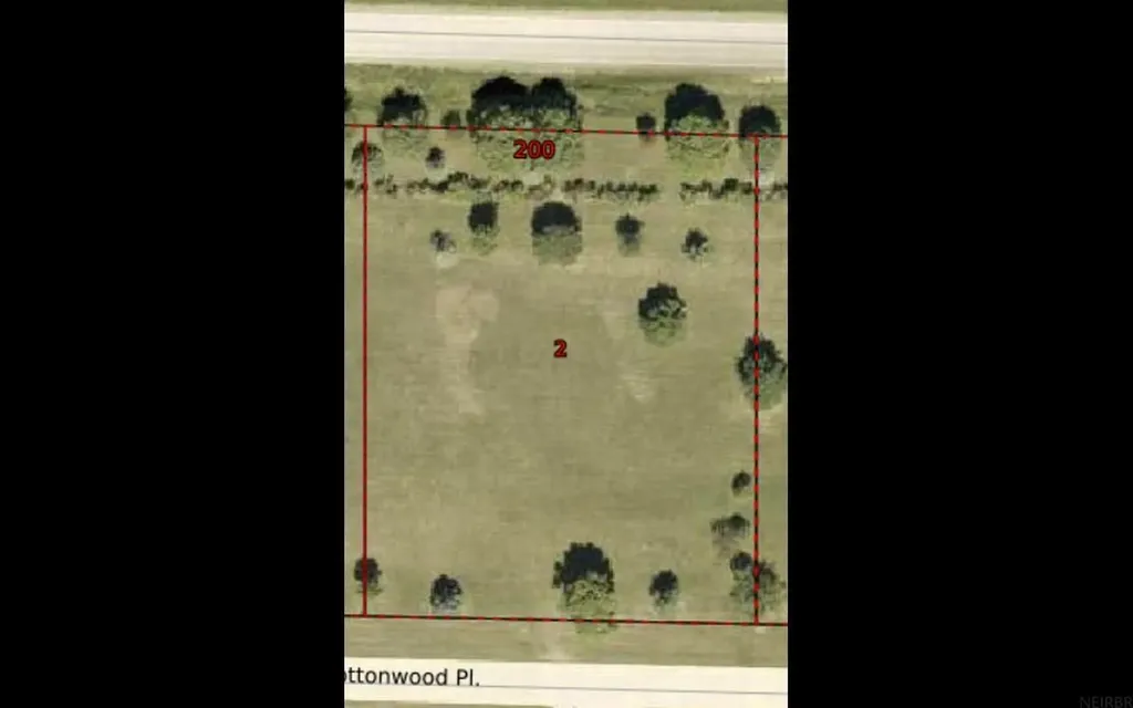 2989 Cottonwood Place Charles City IA 50616