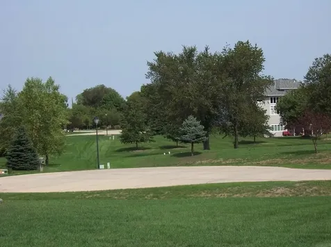 2985 Cottonwood Place Charles City IA 50616