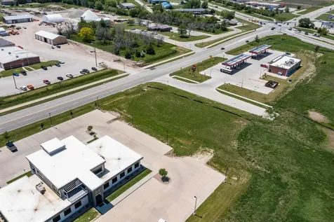 Village West 2nd Addn Lot 2 Waterloo IA 50701