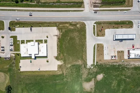 Village West 2nd Addn Lot 2 Waterloo IA 50701