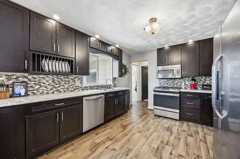 209 Walnut Street Winfield IA 52659