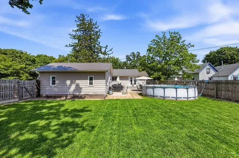209 Walnut Street Winfield IA 52659