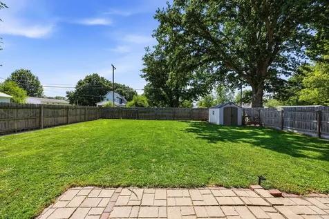 209 Walnut Street Winfield IA 52659