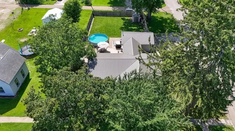209 Walnut Street Winfield IA 52659