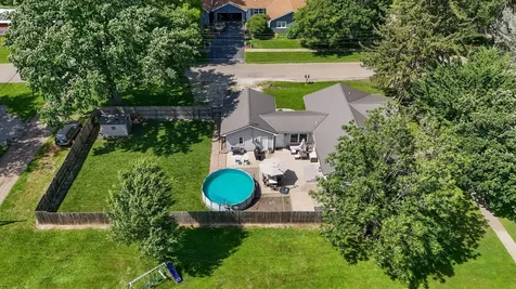 209 Walnut Street Winfield IA 52659