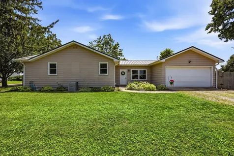 209 Walnut Street Winfield IA 52659