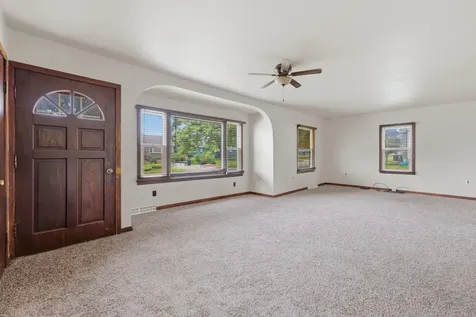 612 Locust Street Wilton IA 52778
