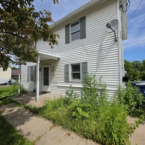 921 Newell Muscatine IA 52761