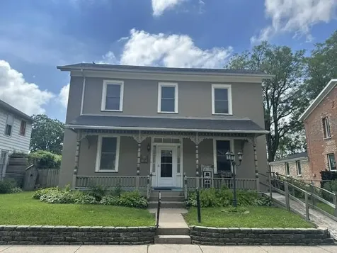 608 6th Street Muscatine IA 52761