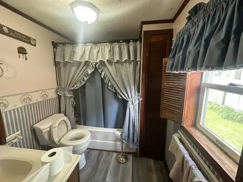608 6th Street Muscatine IA 52761