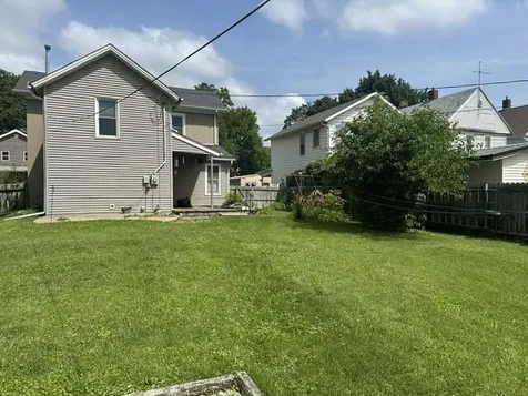 608 6th Street Muscatine IA 52761
