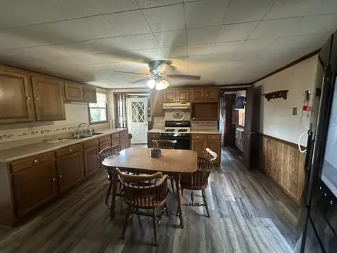 608 6th Street Muscatine IA 52761
