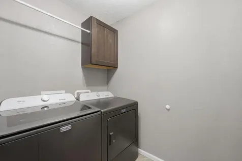 310B York Wilton IA 52778