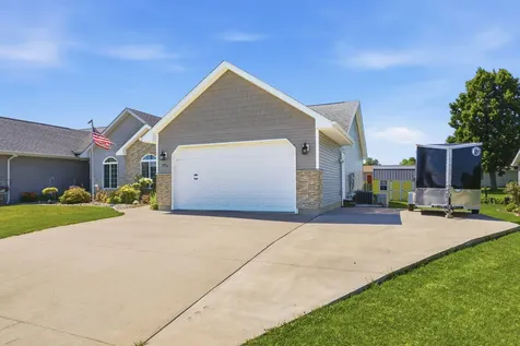 310B York Wilton IA 52778