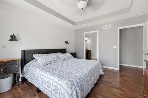 310B York Wilton IA 52778