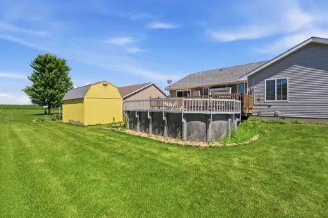 310B York Wilton IA 52778