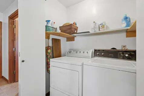2674 Leah Drive Muscatine IA 52761